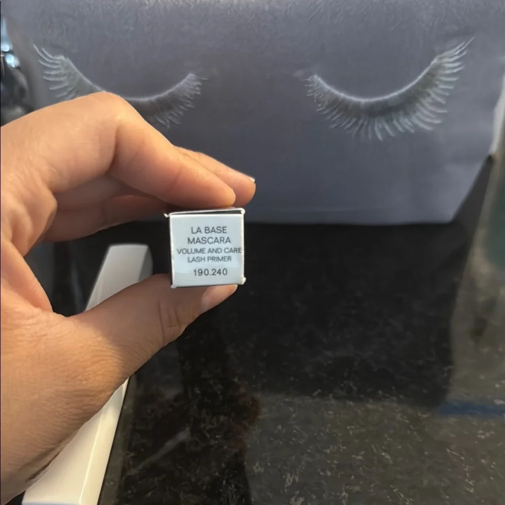 CHANEL White Mascara for Bold Eye Definition